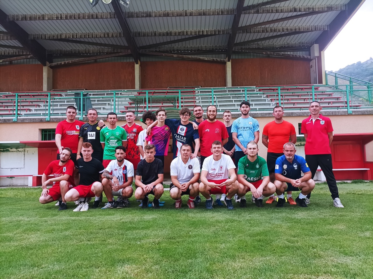 Football Les Seniors De L US Vals Ont Repris Vals Les Bains